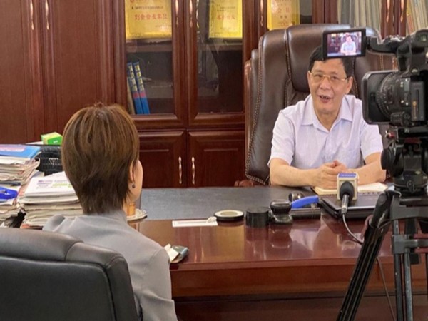 深圳衛(wèi)視對我司進(jìn)行企業(yè)專題采訪報道